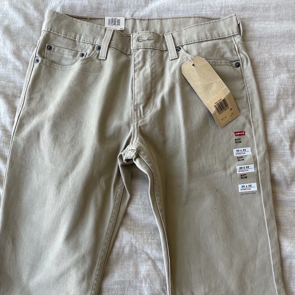 Levi’s men’s khaki jeans 30/32